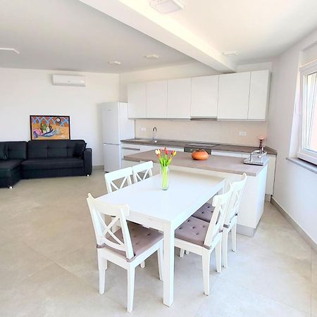 Villa Ilenia Murter Habitación foto